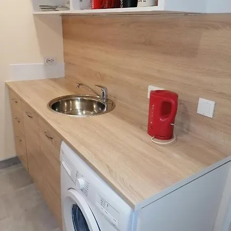 1 Bed Flat In * Popovo